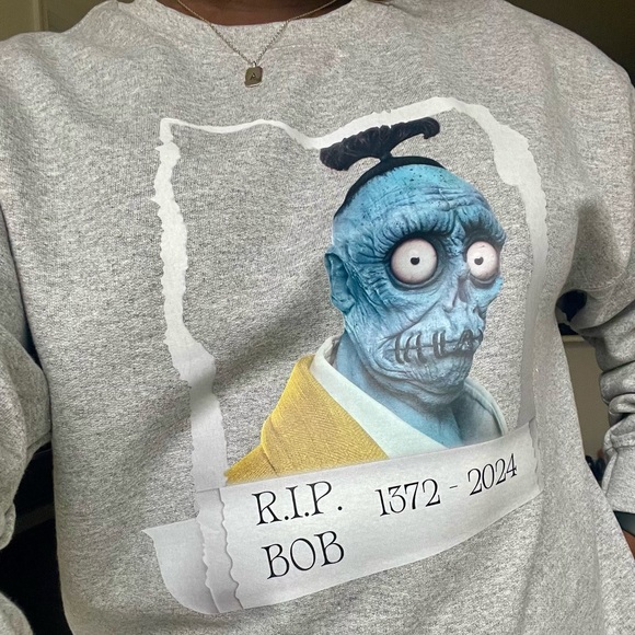RIP Bob Beetlejuice Crewneck Sweatshirt - Picture 6 of 9